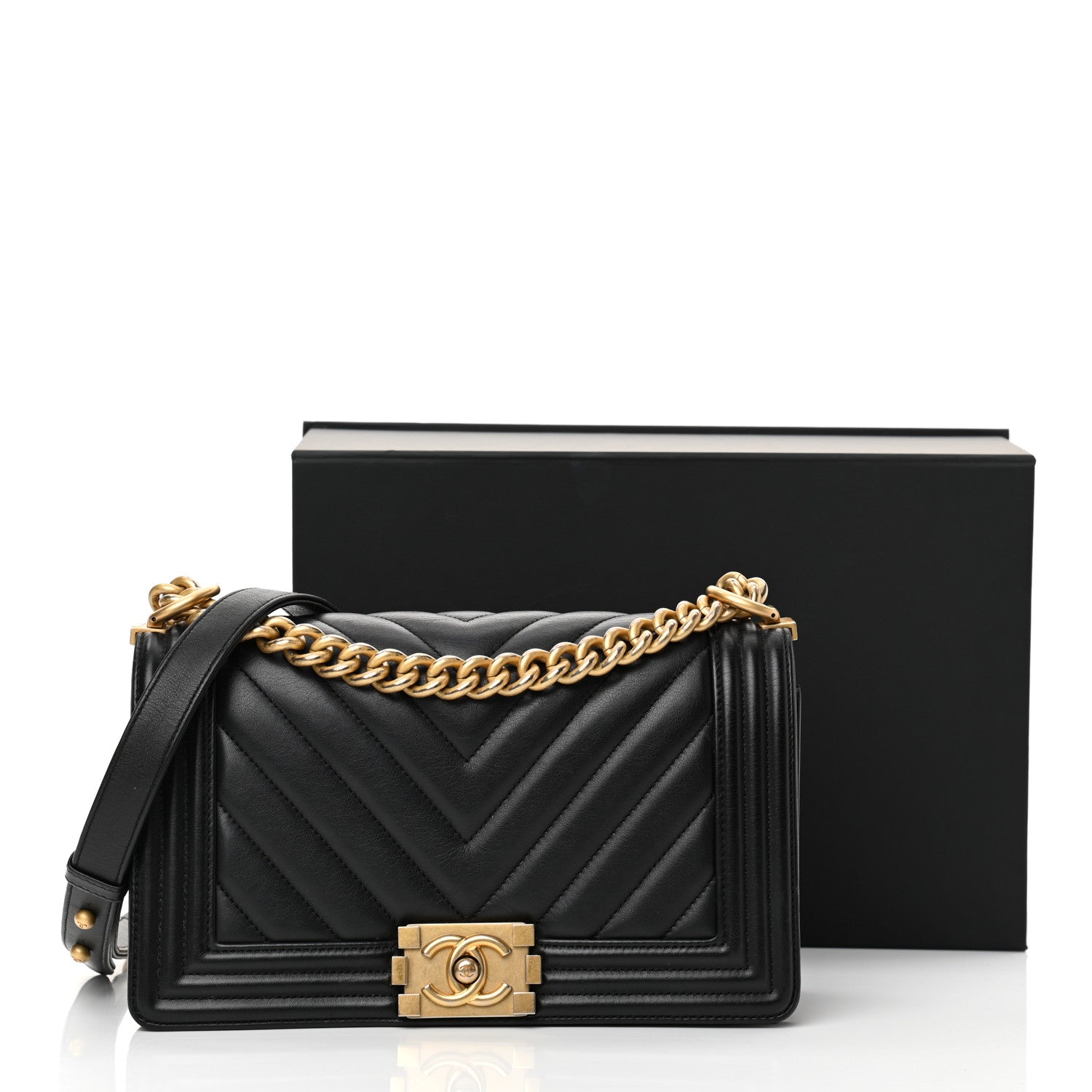 Chanel Lambskin Chevron Quilted Medium Boy Flap Black 28 of 29