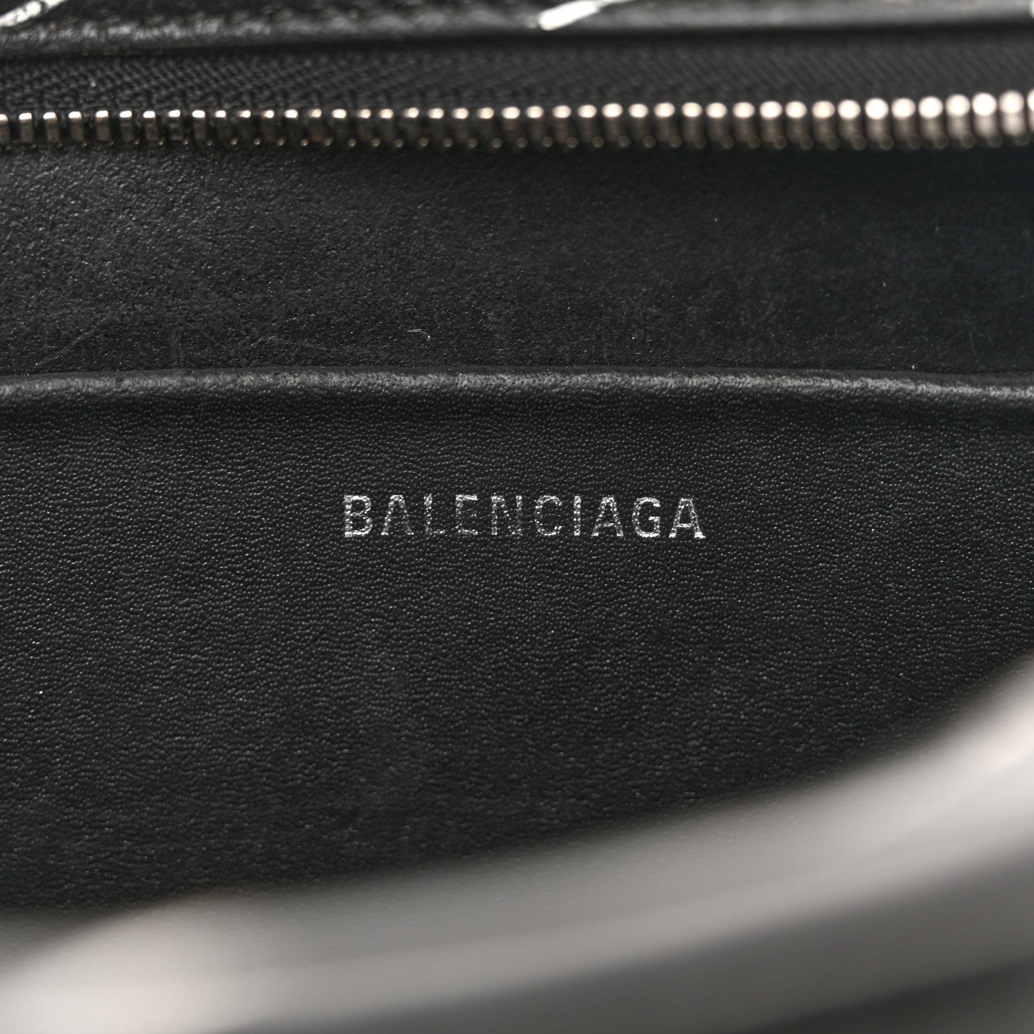 BALENCIAGA ボディバッグ ブラック ロゴプリント 中古 バレンシアガ ボディバッグ メンズ ブランド BALENCIAGA
