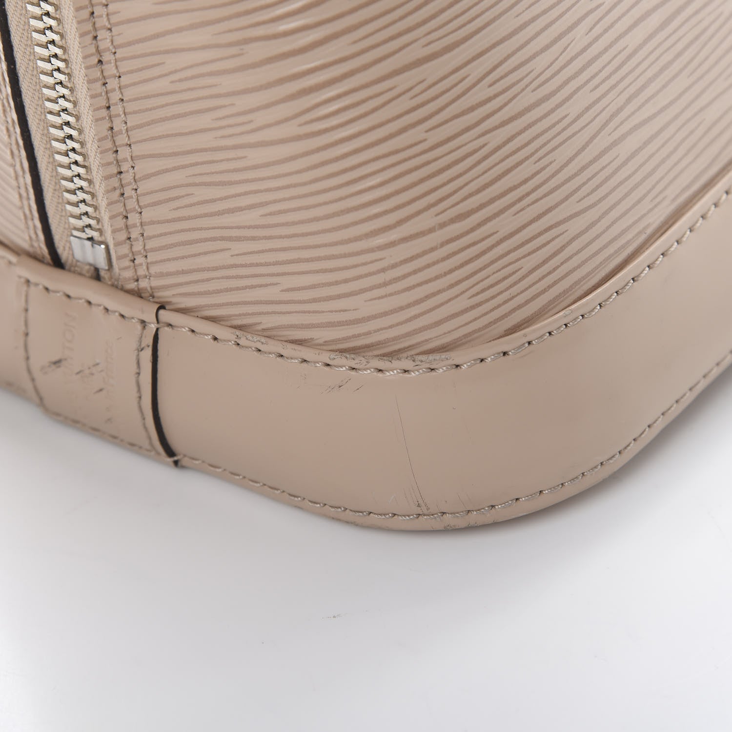 Louis Vuitton Epi Alma PM Dune 18 of 18