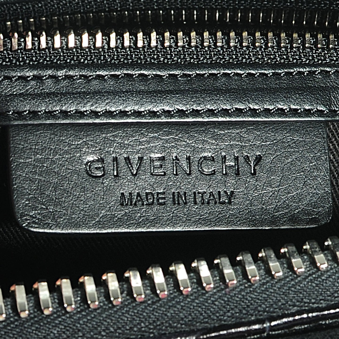 Calfskin Crocodile Embossed Small Antigona Black