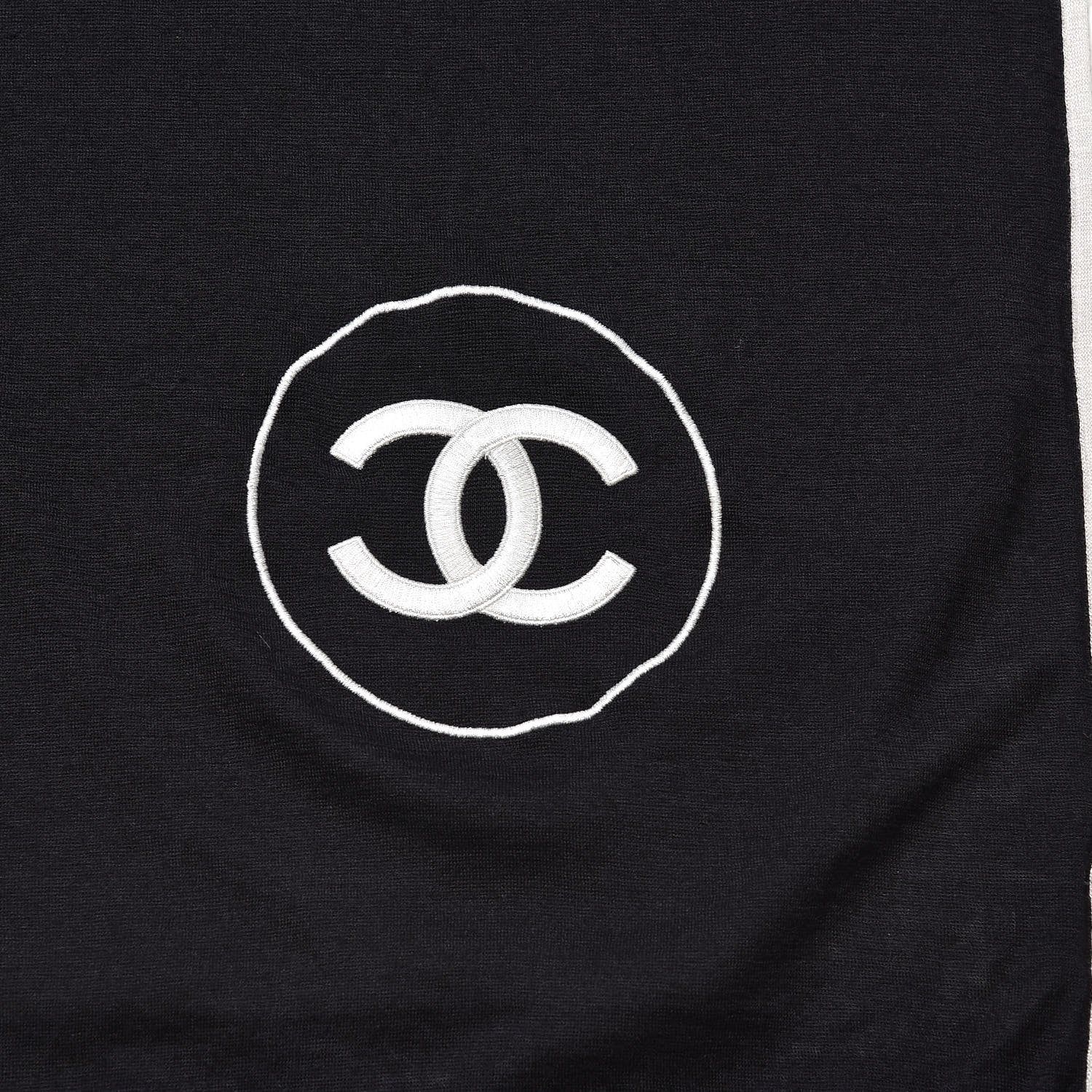 Chanel Cashmere Silk CC Scarf Black 4 of 5
