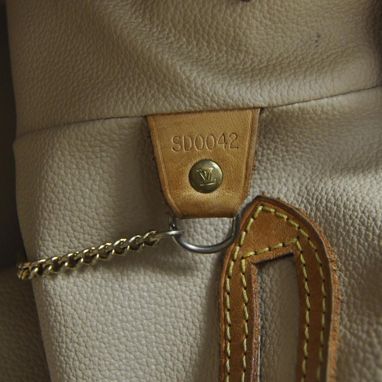 Monogram Petit Bucket 23