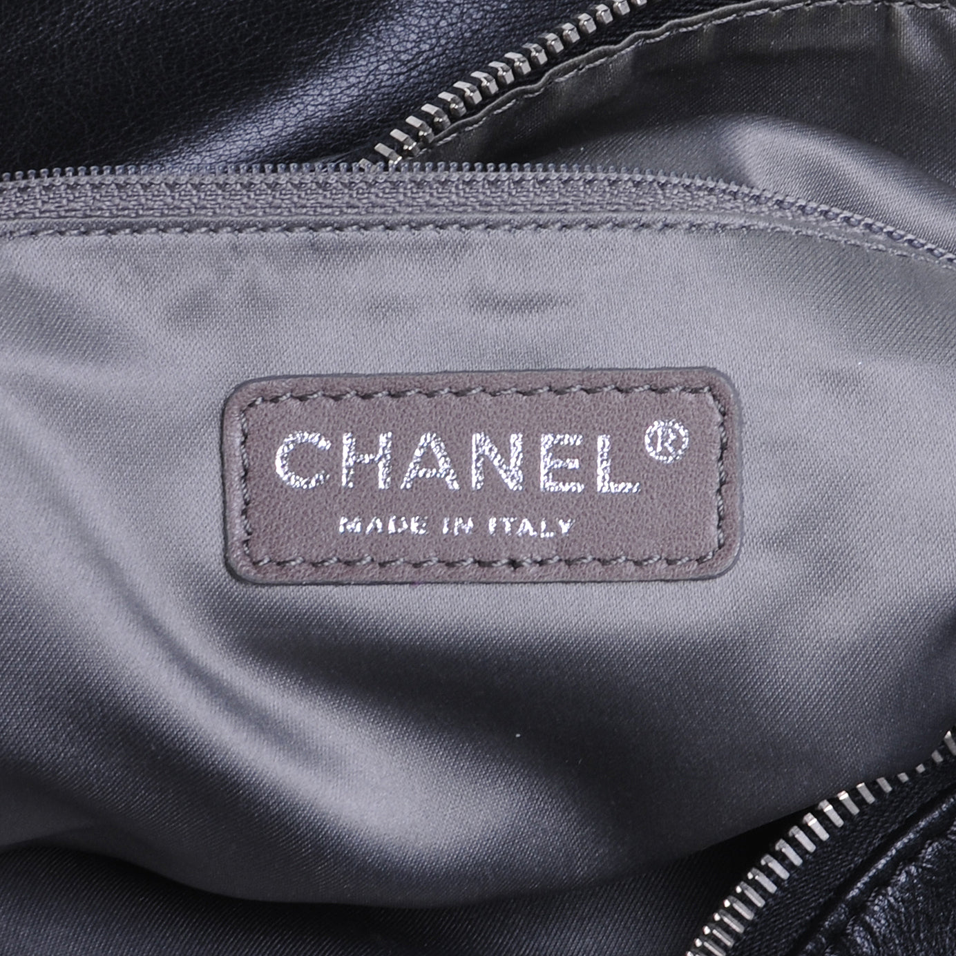 Leather Modern Chain Hobo Black