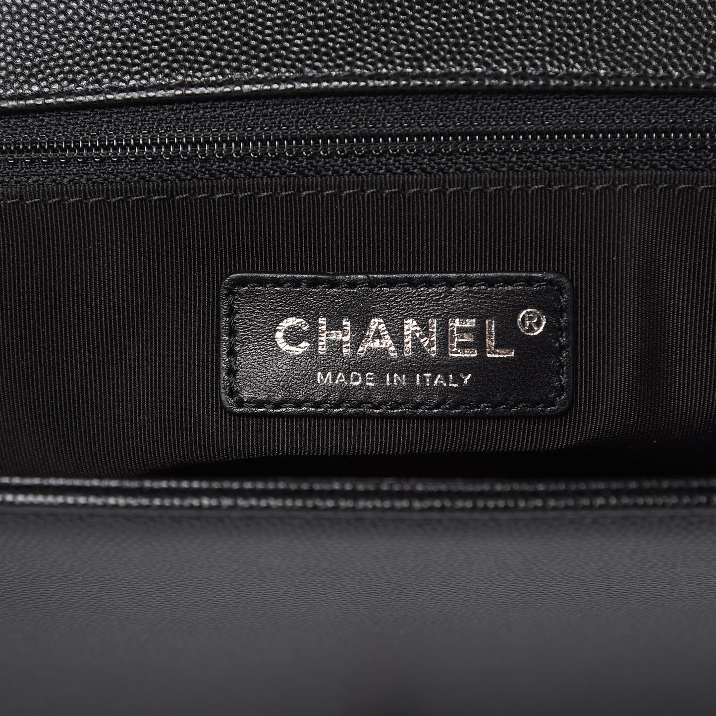 Caviar Quilted Large Boy Flap Black