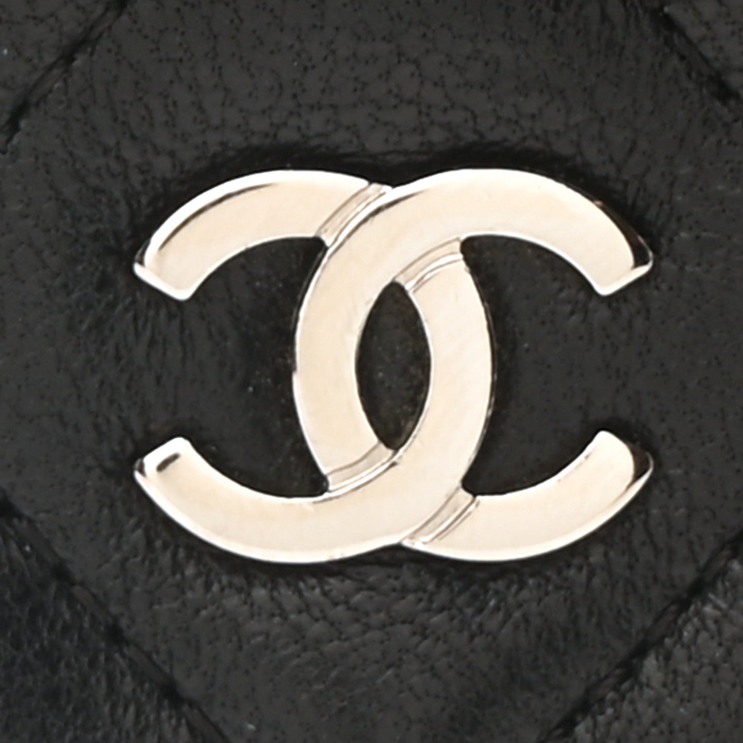 Lambskin Quilted Wallet On Chain WOC Black