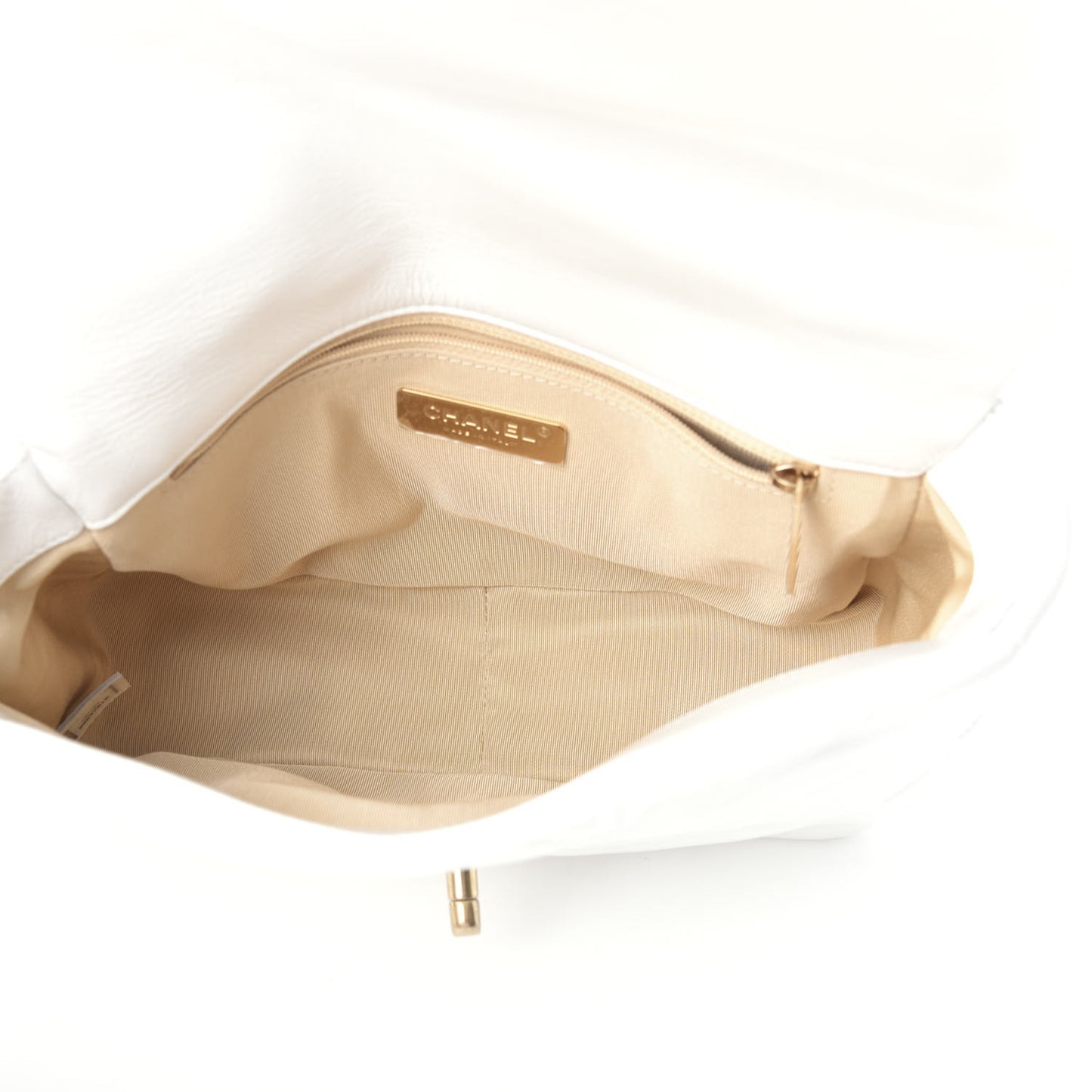 Shiny Crumpled Calfskin Quilted Medium 19 Flap White