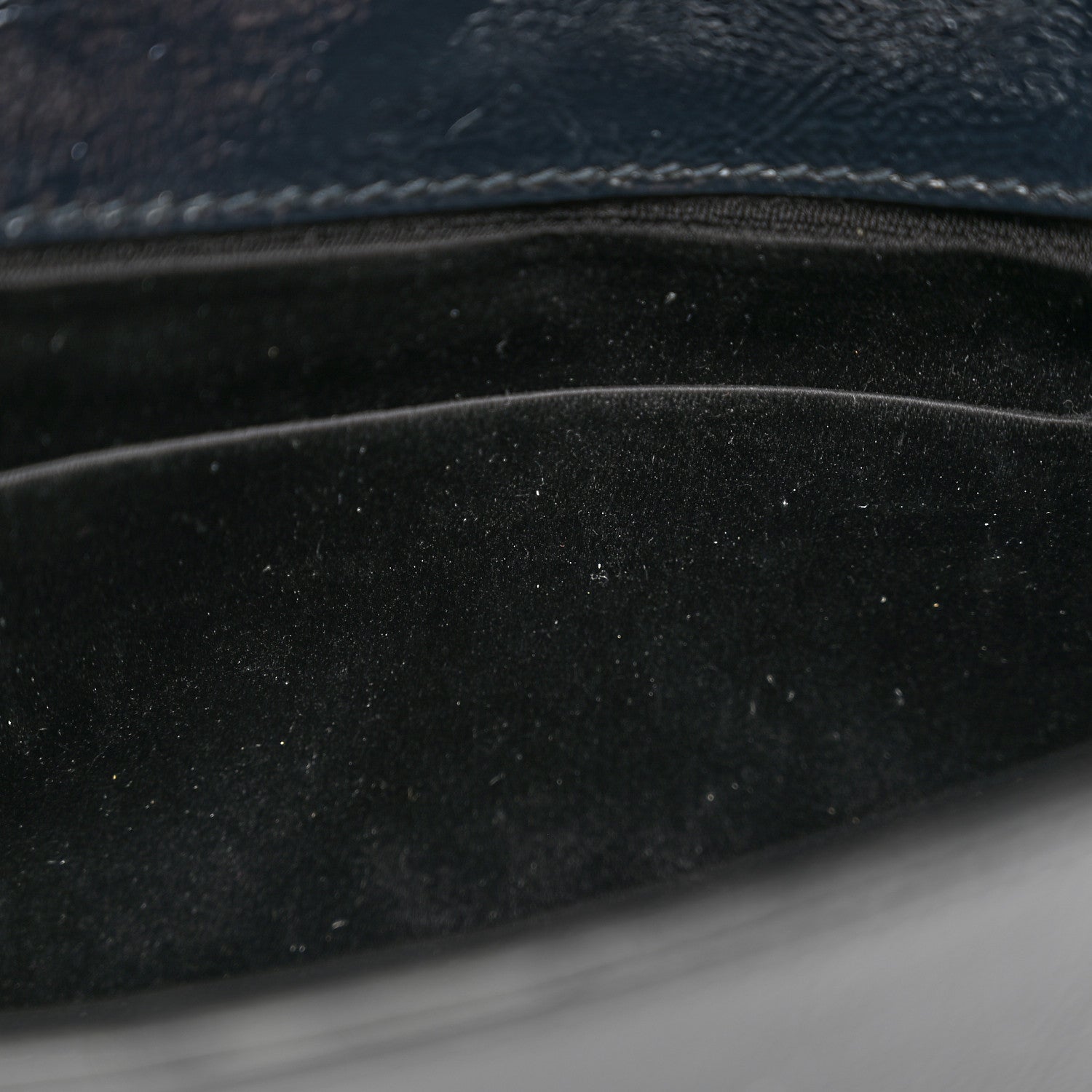 Saint Laurent Textured Patent Monogram Small Belle De Jour Clutch Black 6 of 7