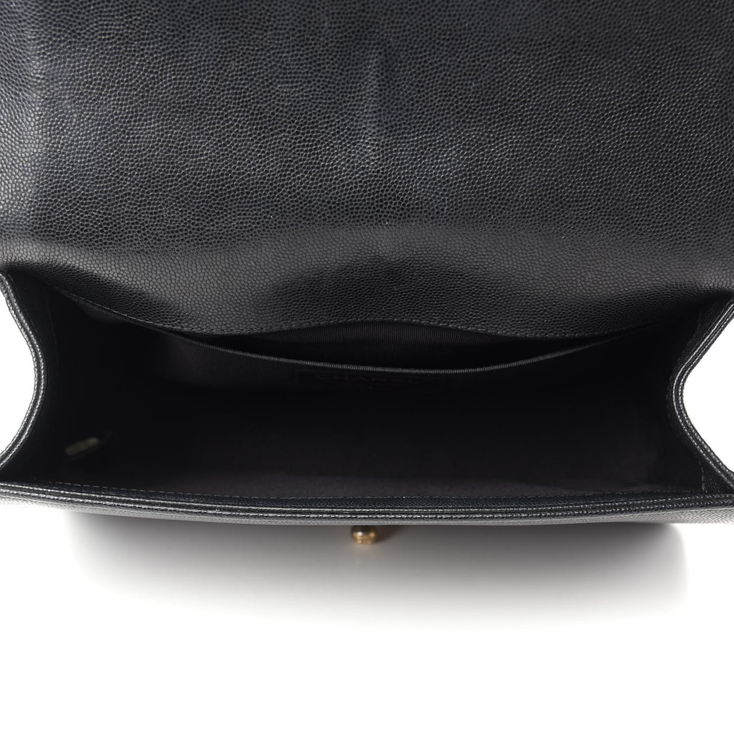 Caviar Quilted Medium Boy Flap Black