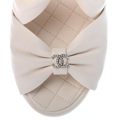 Chanel Lambskin Pearl Bow CC Flat Sandals 38 White 9 of 10