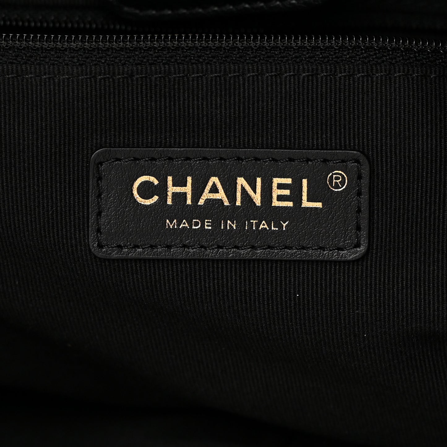 Nylon Grosgrain Quilted Lifestyle Shopping Tote Black