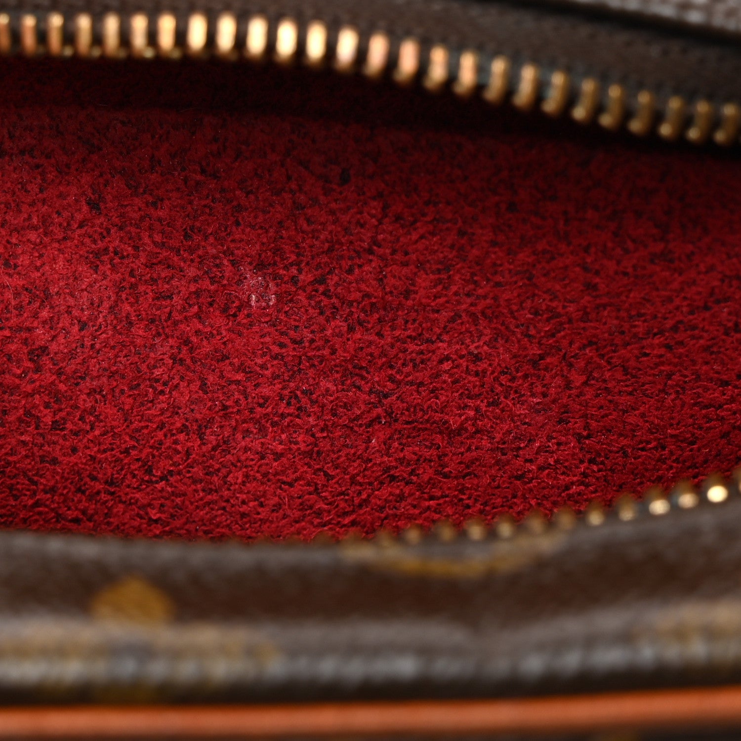 Louis Vuitton Monogram Wapity 6 of 7