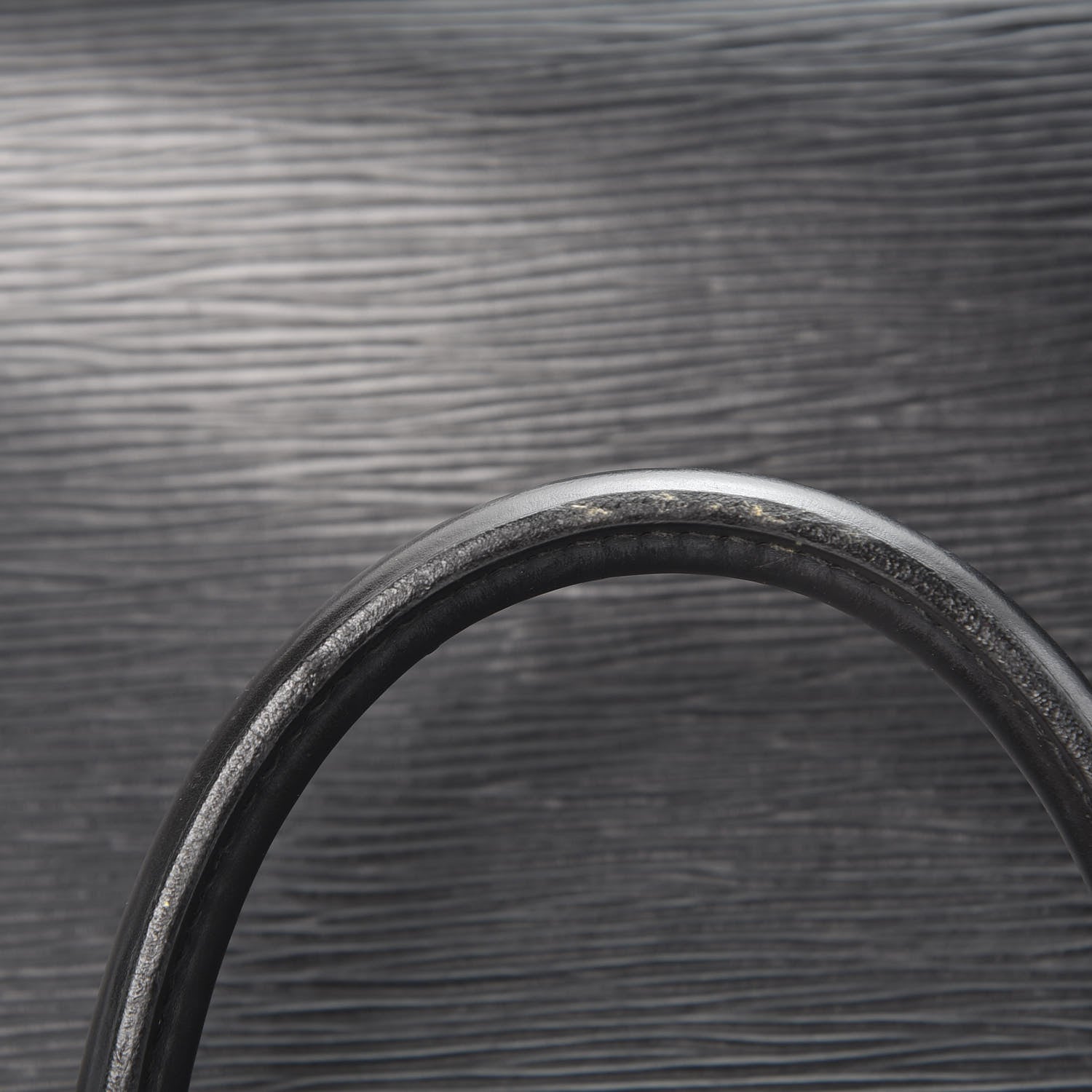 Louis Vuitton Epi Alma PM Black 8 of 9