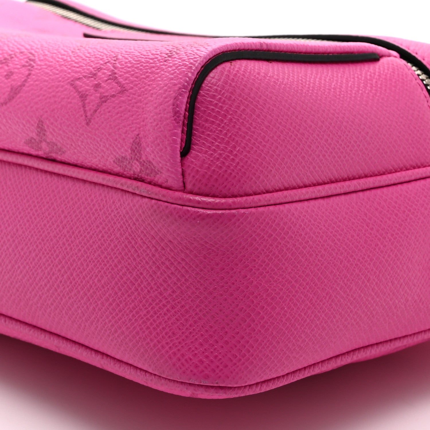 Louis Vuitton Taigarama Outdoor Messenger Fuchsia 10 of 12