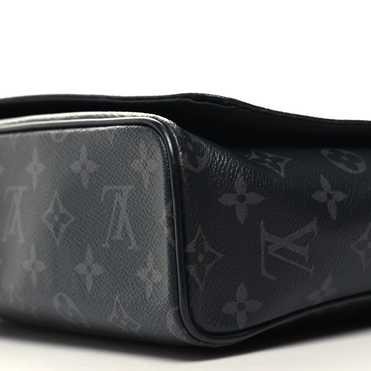 Monogram Eclipse District MM