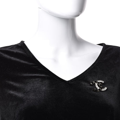 Chanel Crystal CC Pharrell Brooch Gold 2 of 5