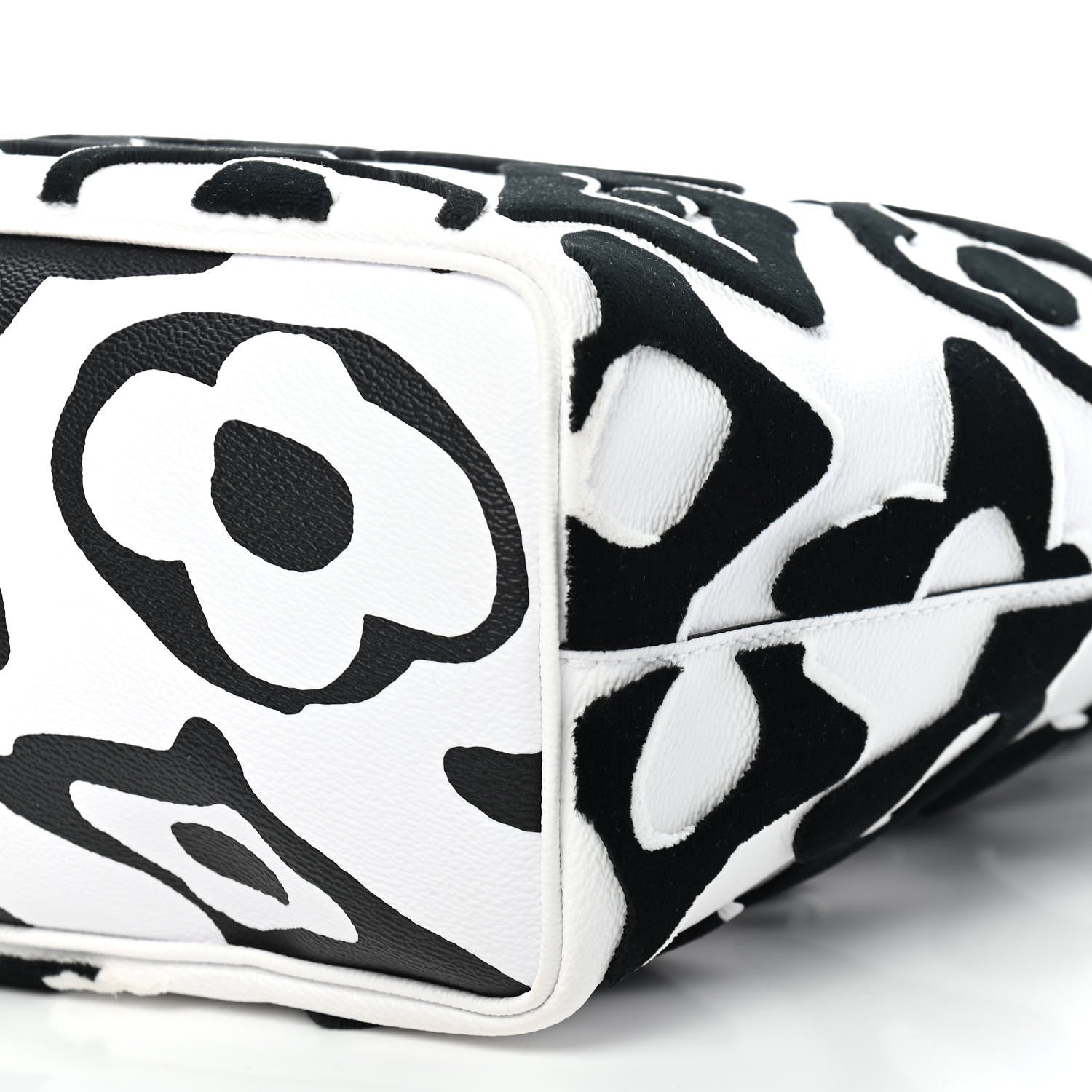 Louis Vuitton X UF Tufted Monogram Tufted Cabas White Black 17 of 17