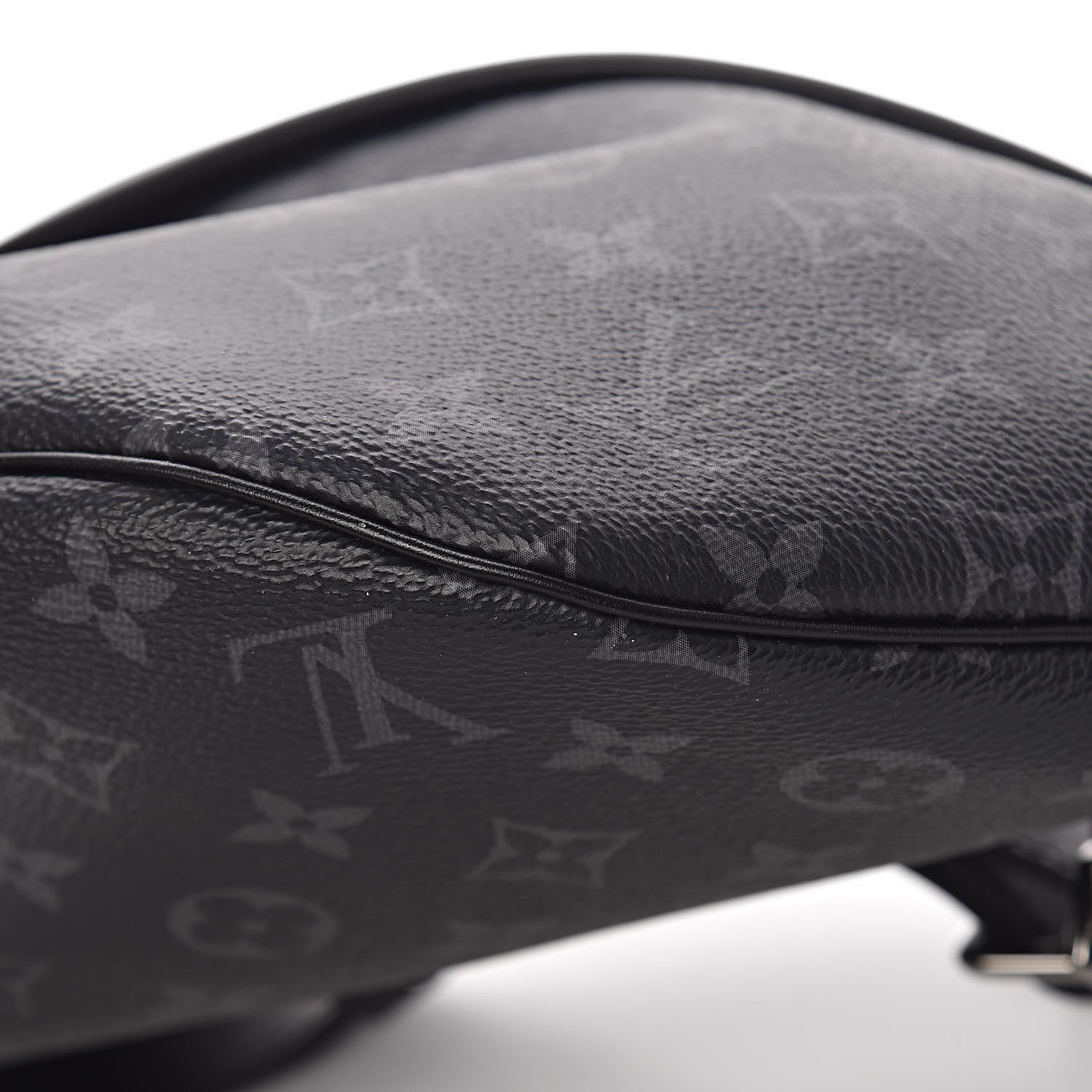 Louis Vuitton Monogram Eclipse Discovery Bumbag 8 of 9