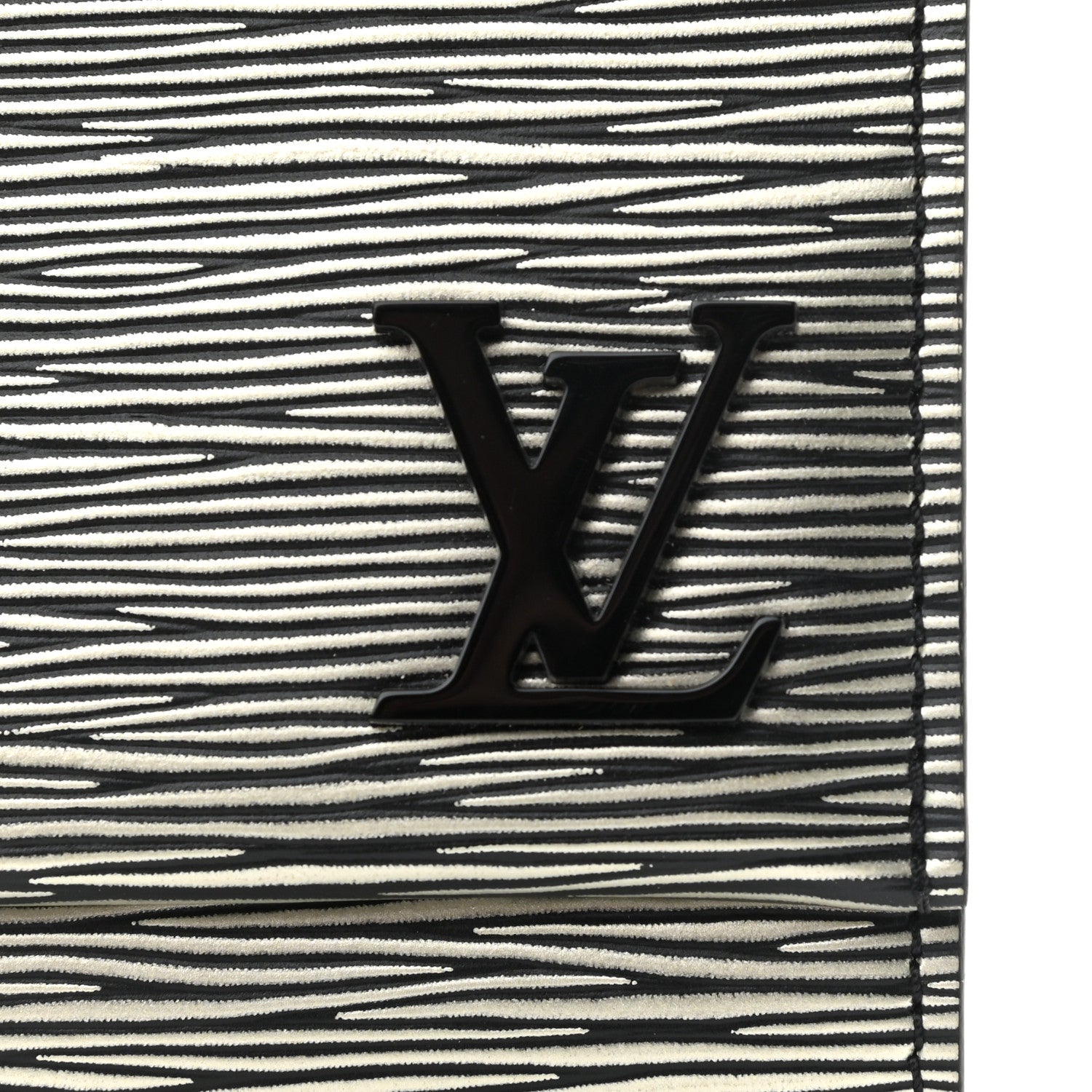 Louis Vuitton Epi Clery Platine 9 of 9