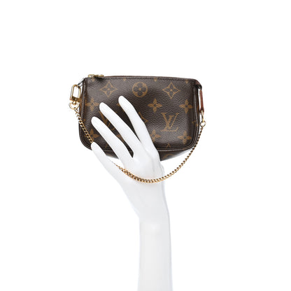 Louis Vuitton Monogram Mini Pochette Accessories 2 of 9