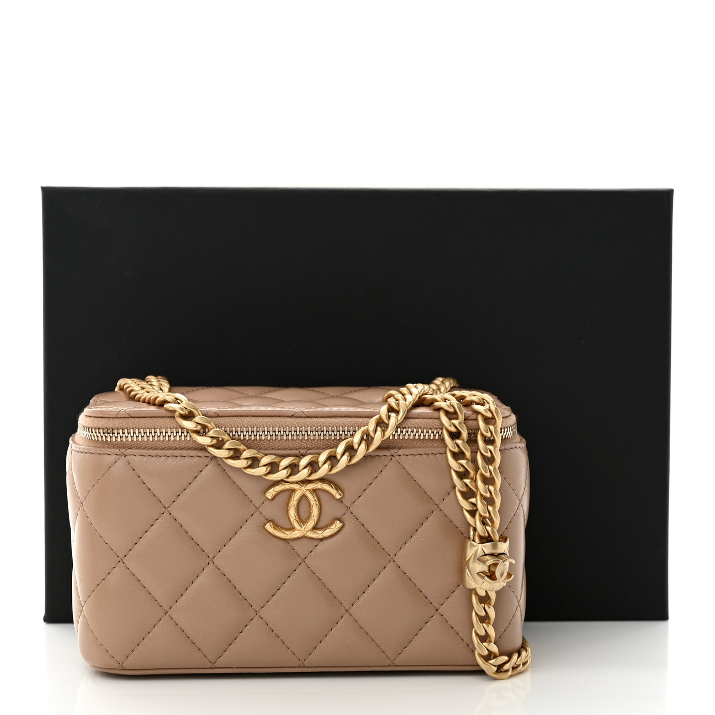 Lambskin Quilted Small Pillow Crush Vanity Case With Chain Beige