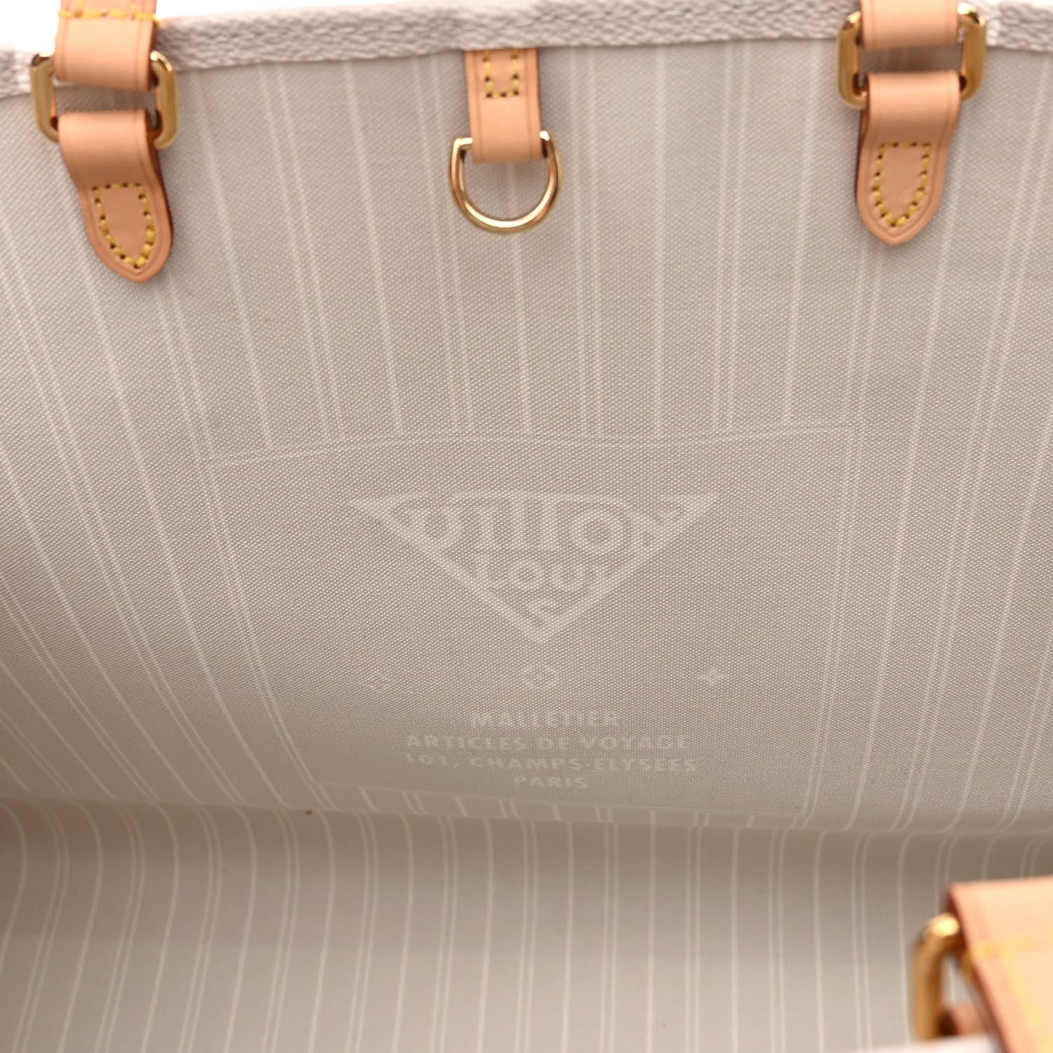 Louis Vuitton Monogram Giant By The Pool Onthego GM Brume 6 of 10