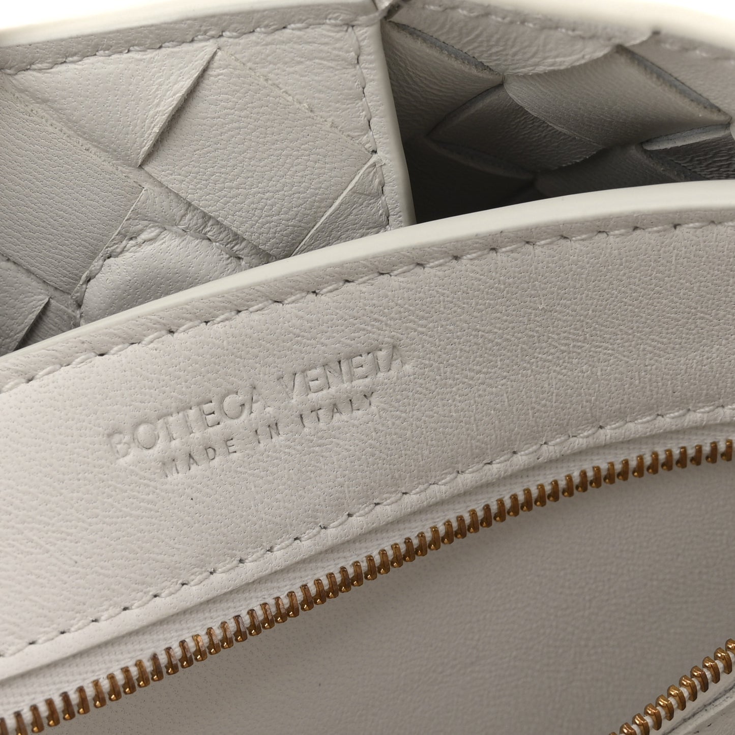 Nappa Intrecciato Small Andiamo Shoulder Bag White