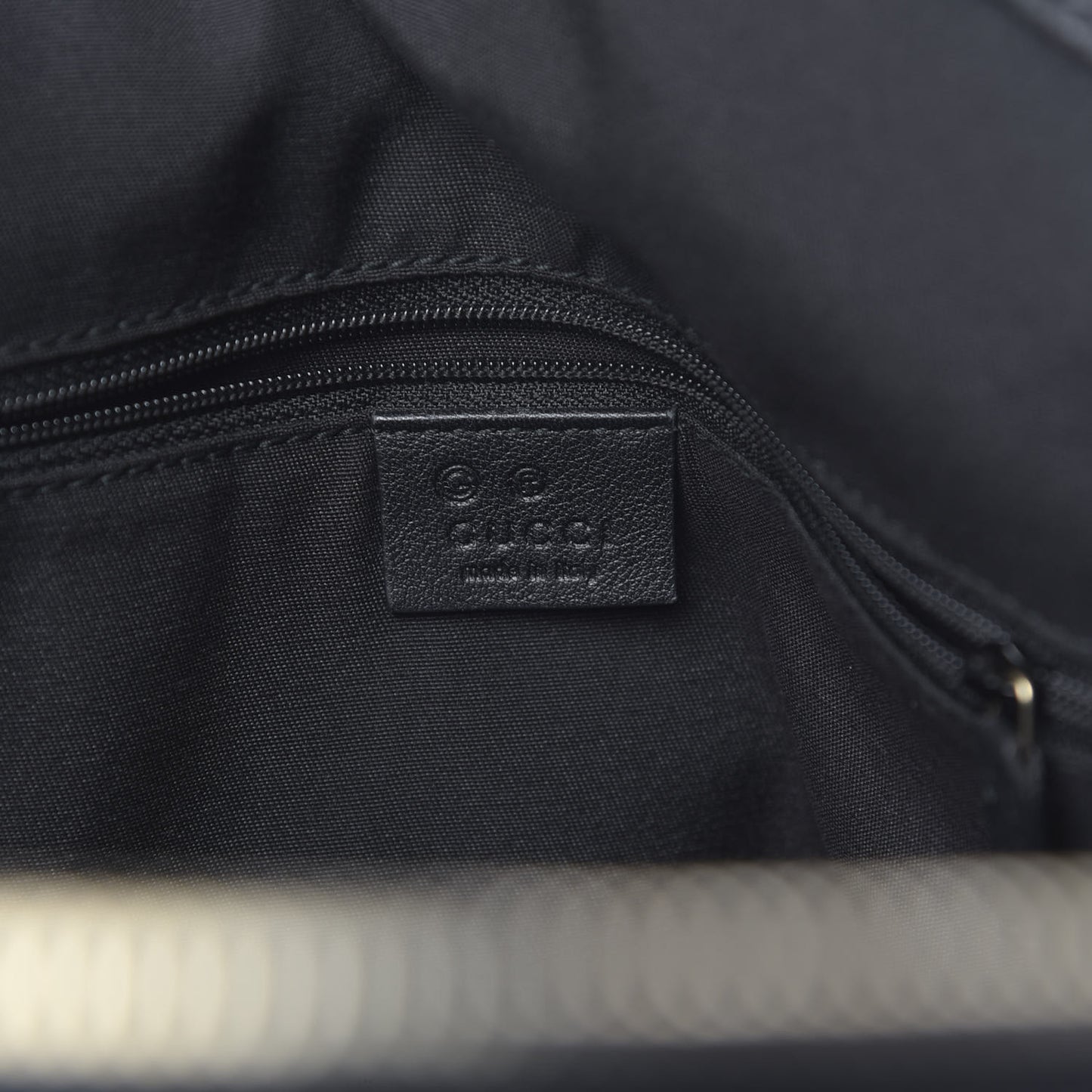 Guccissima Medium Sukey Boston Black