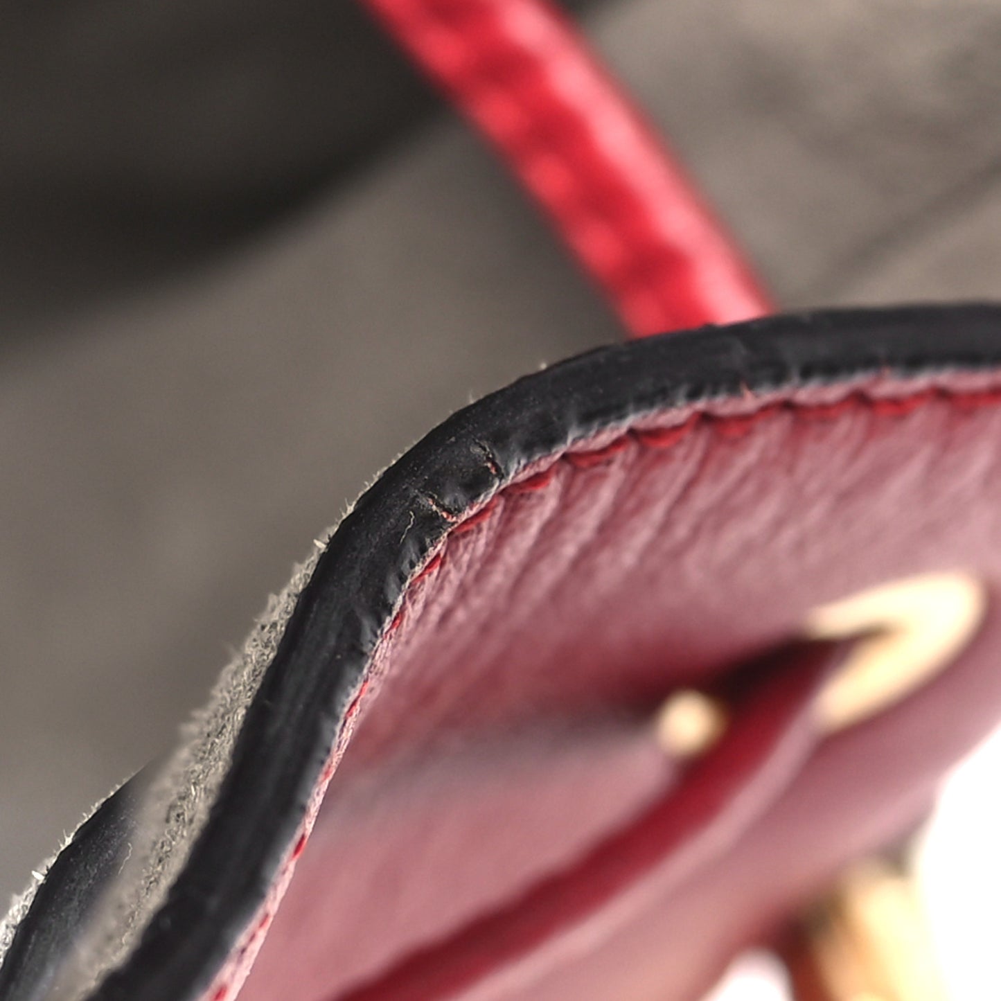Vitello Grace Matte F is Fendi Grande Mon Tresor Bucket Bag Fragola