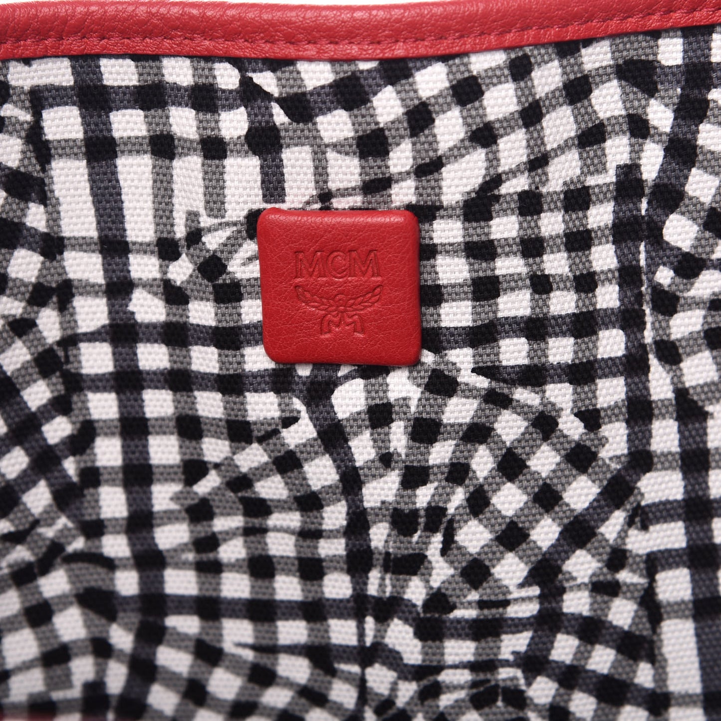 Visetos Medium Liz Reversible Shopper Tote Ruby Red