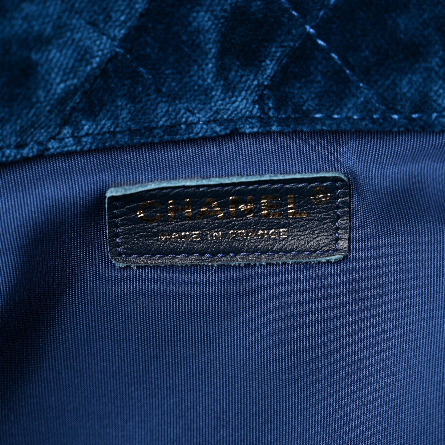 Velvet Quilted XXL Travel Flap Bag Blue