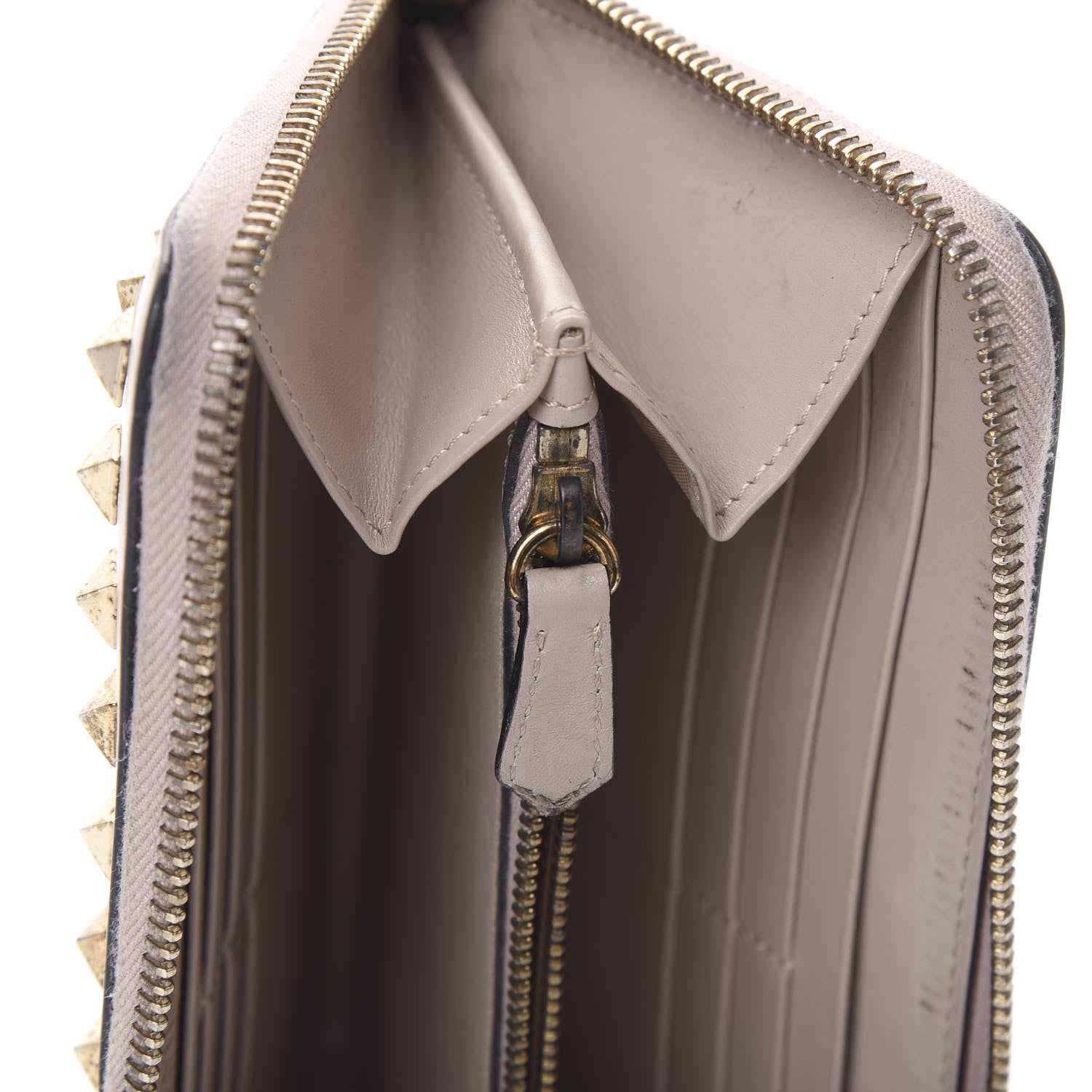 Valentino Garavani Calfskin Rockstud Zip Around Wallet Poudre 10 of 14