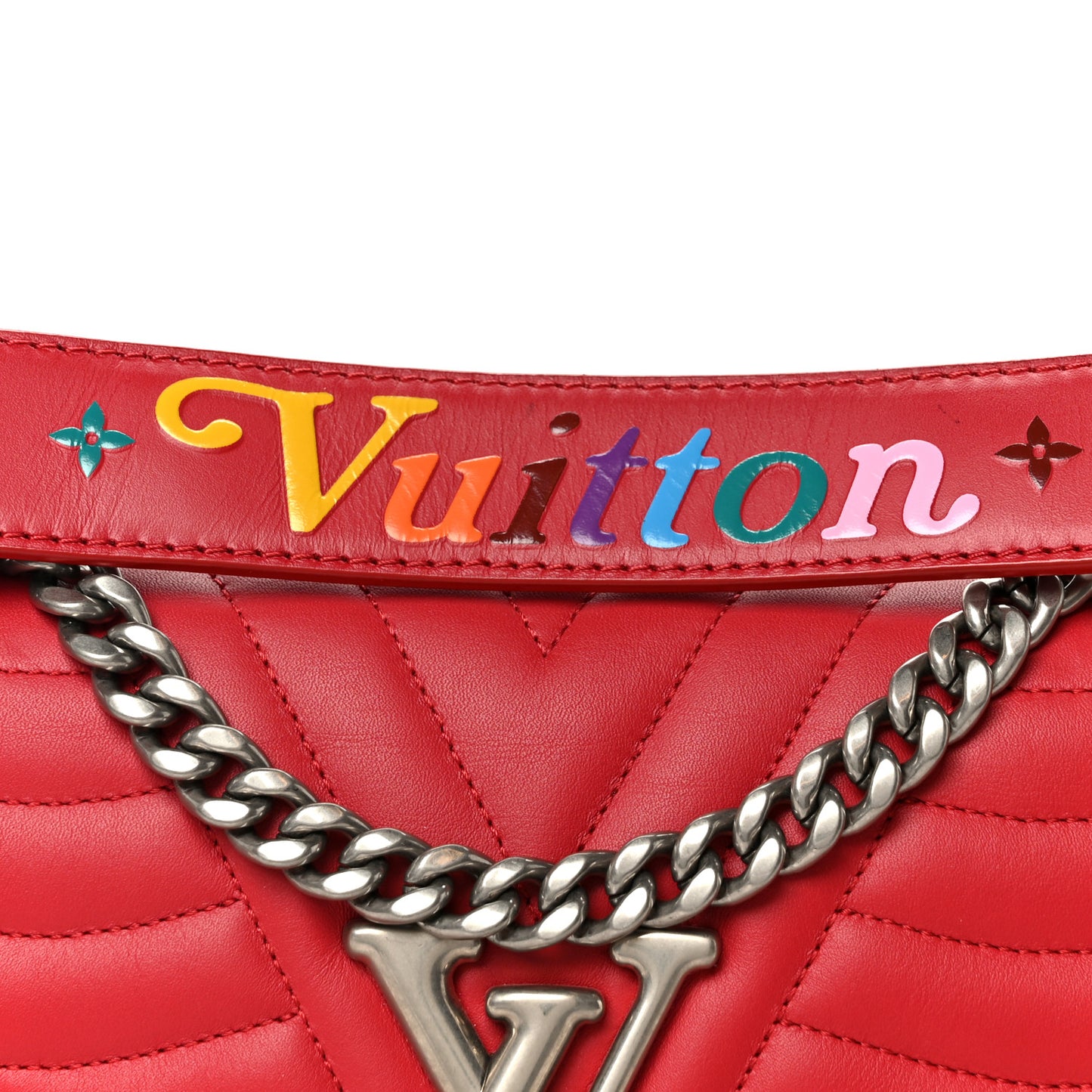 Calfskin New Wave Chain MM Ecarlate