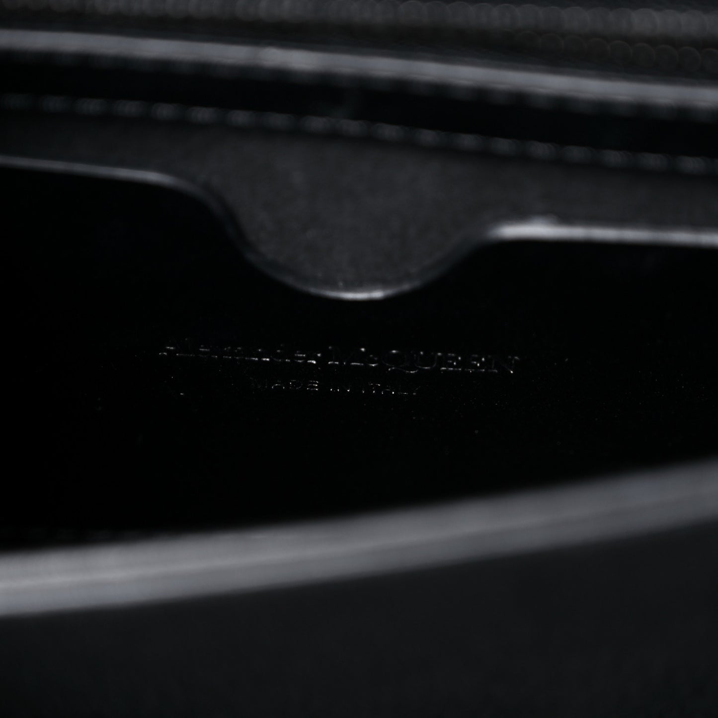 Calfskin Knuckle Shoulder Bag Black