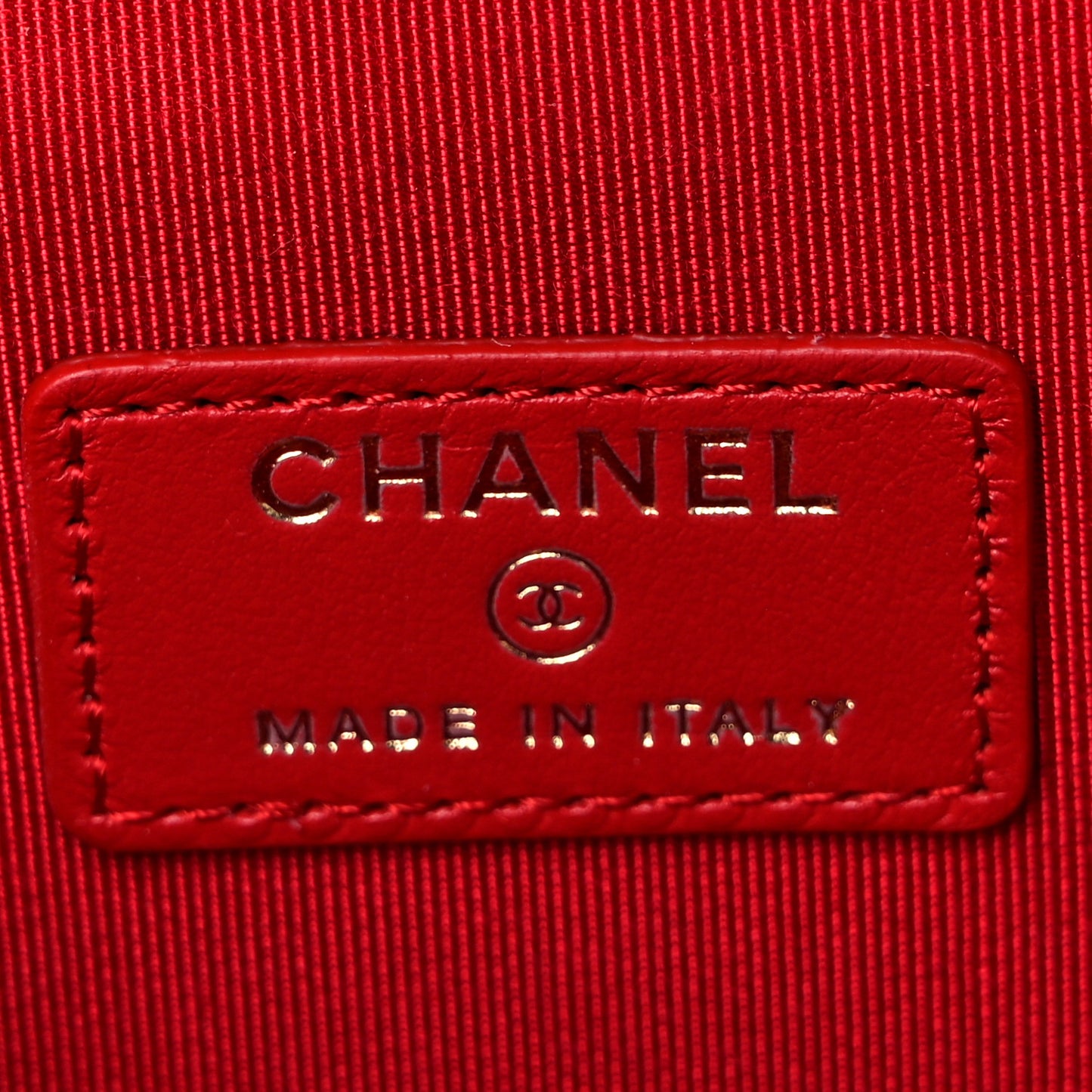 Lambskin Camellia Embossed Mini Vanity Case With Chain Red