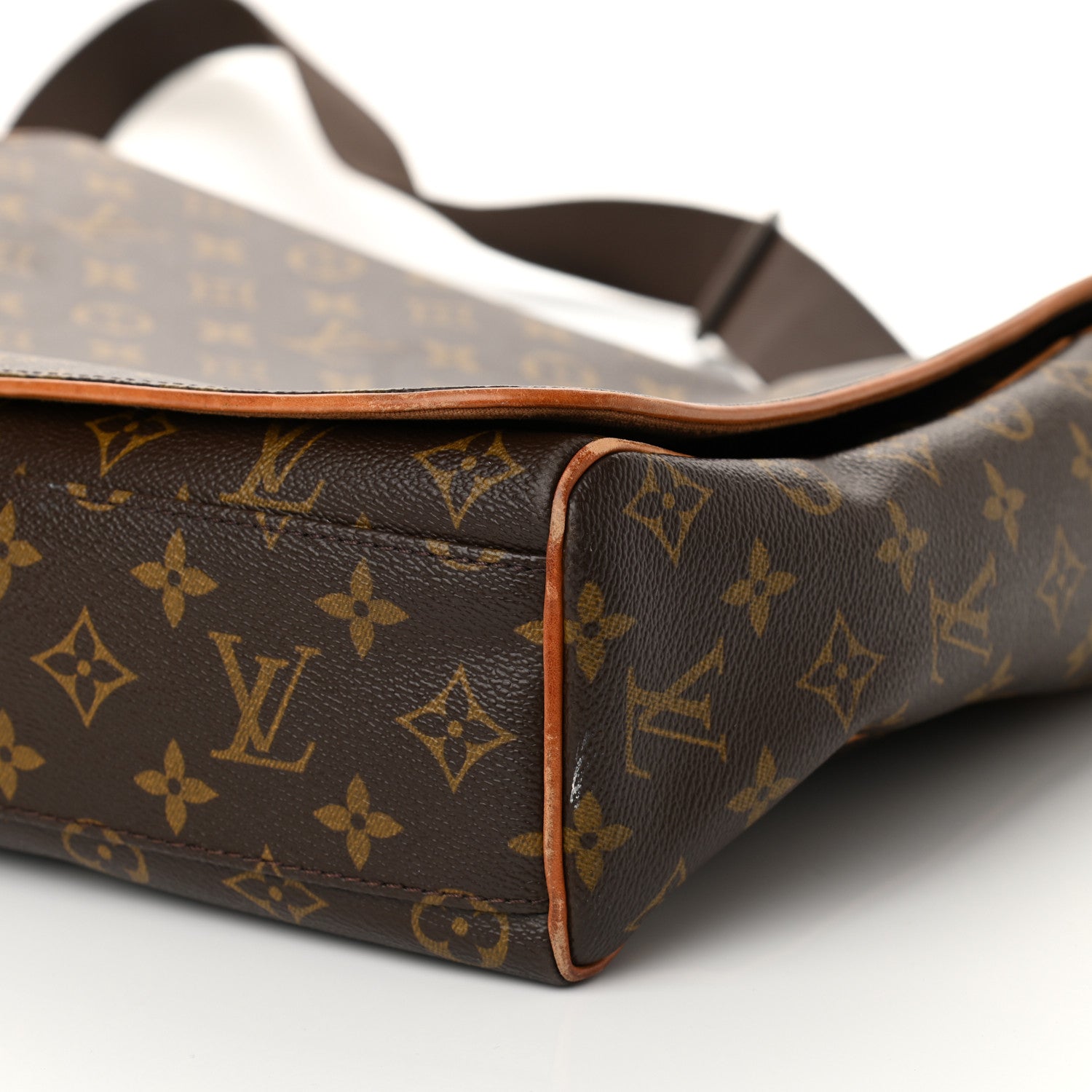 Louis Vuitton Monogram Abbesses Messenger Bag 9 of 11