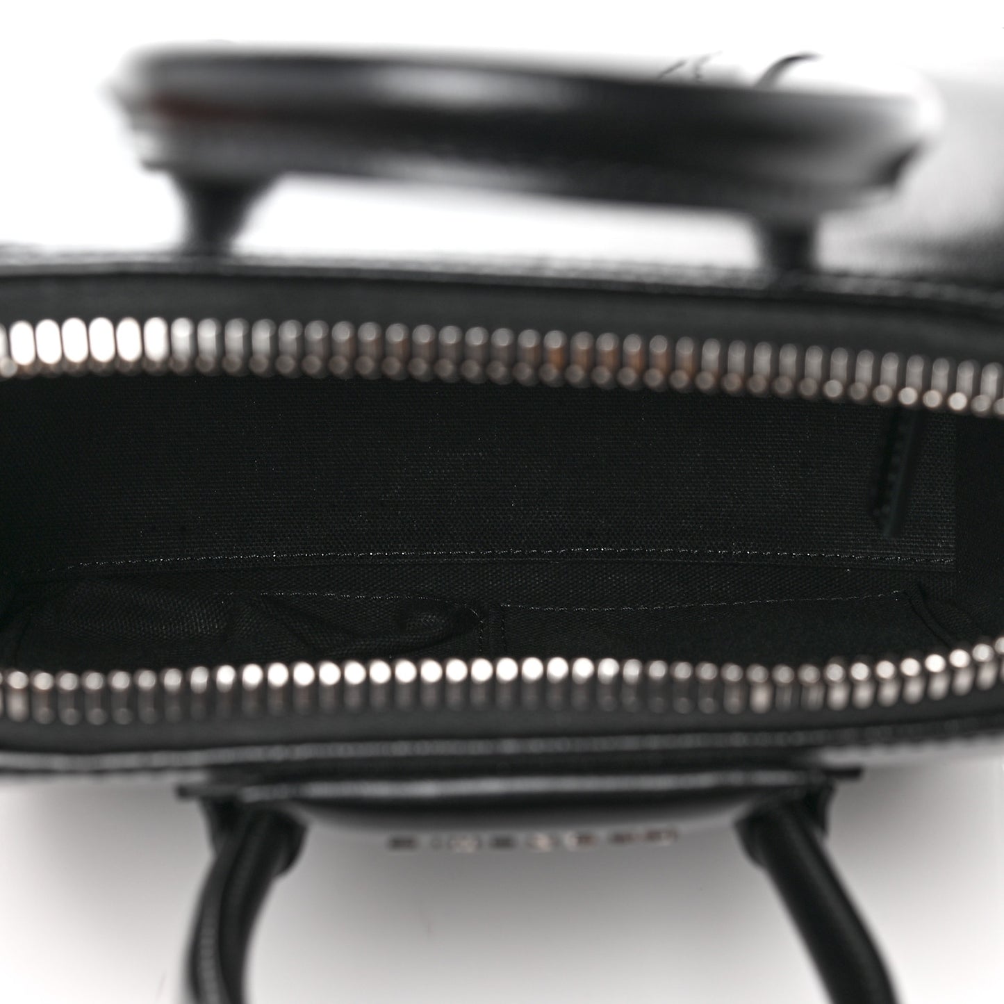 Shiny Lord Calfskin Mini Antigona Black