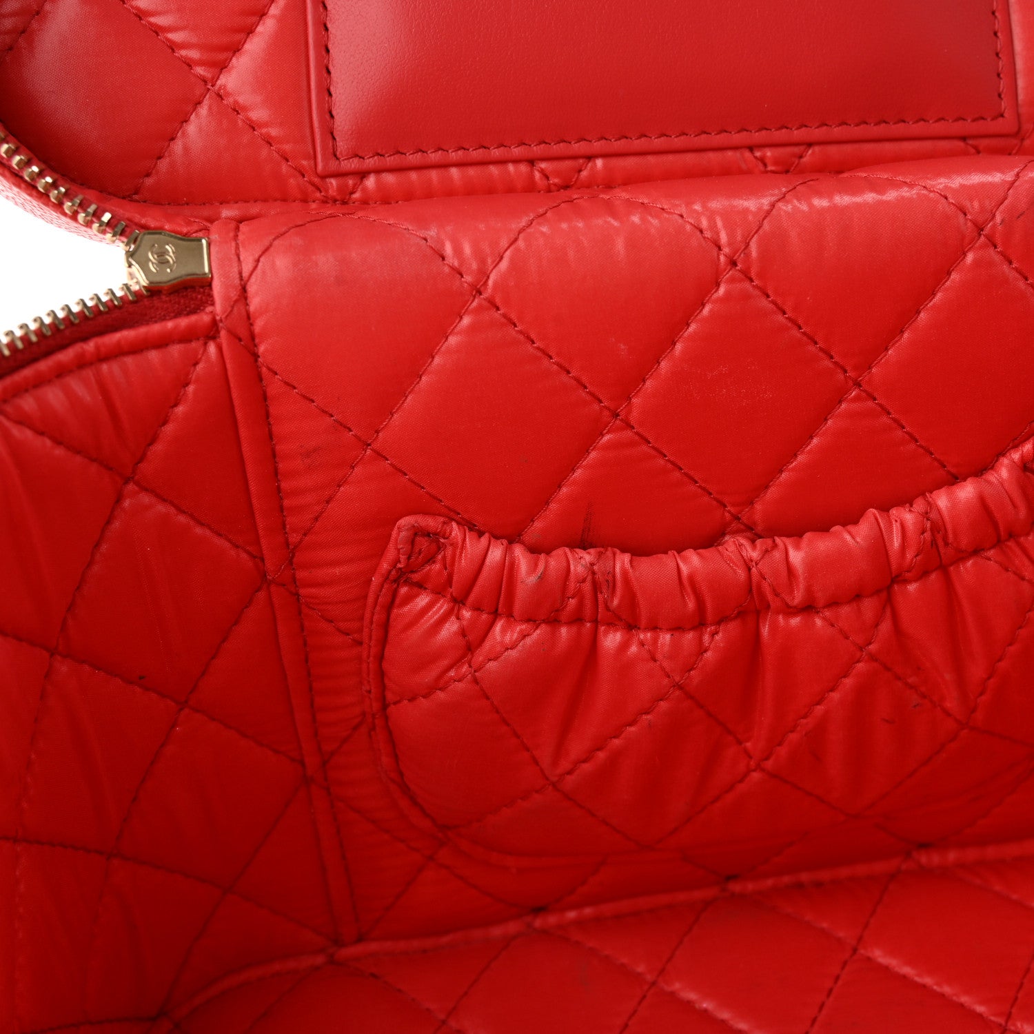 Chanel Caviar Quilted Large Vanity Pouch Red 18 of 19