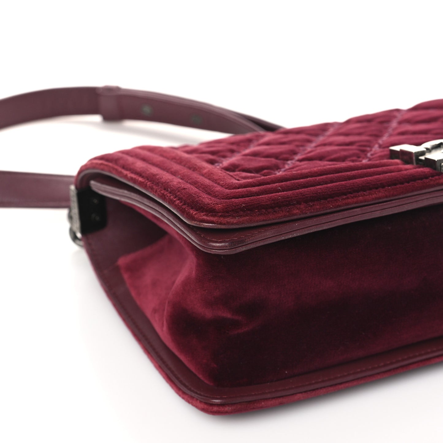 Velvet Tweed Quilted Medium Boy Flap Burgundy