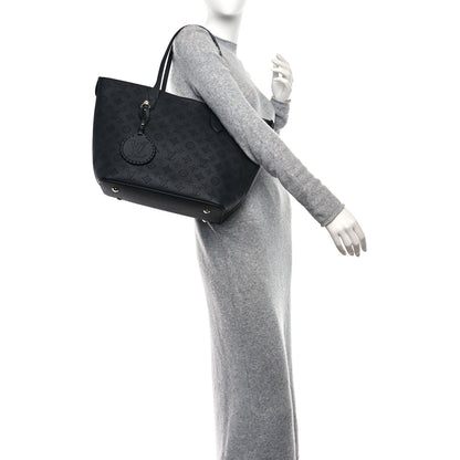 Louis Vuitton Mahina Blossom MM Black 2 of 9
