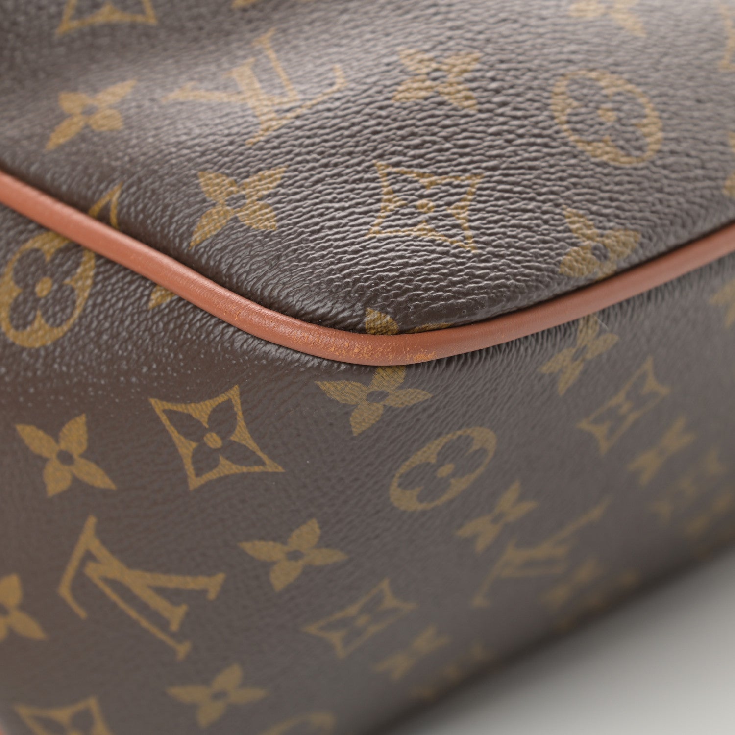 Louis Vuitton Reverse Monogram Dauphine Hobo MM 12 of 15