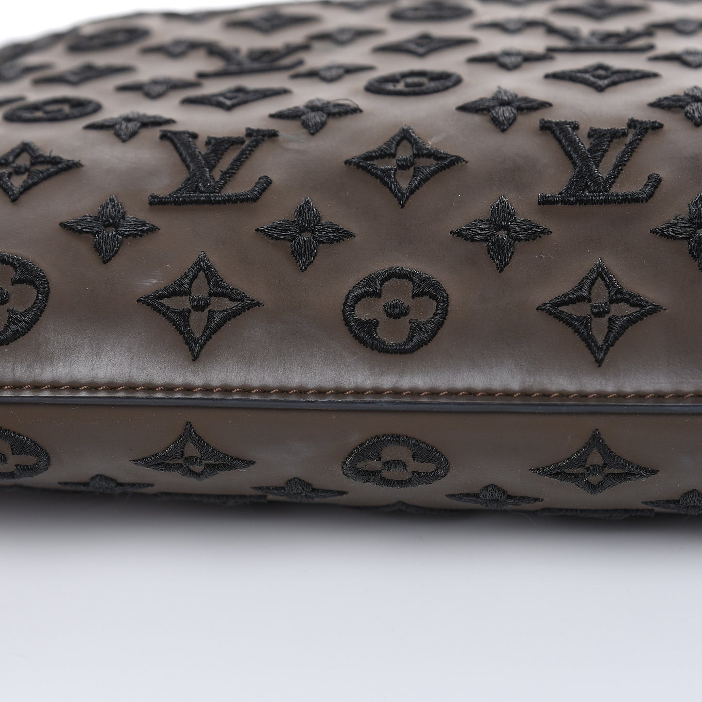 Monogram Addiction Vertical Lockit MM Brown
