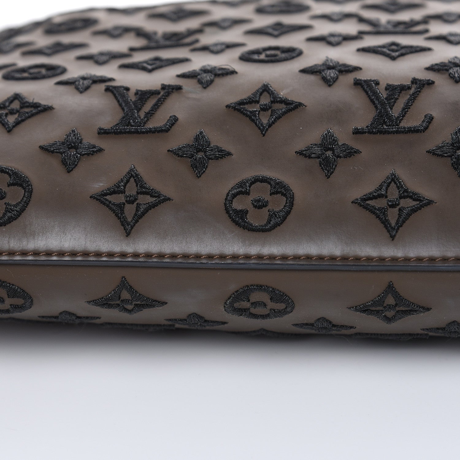 Louis Vuitton Monogram Addiction Vertical Lockit MM Brown 9 of 18