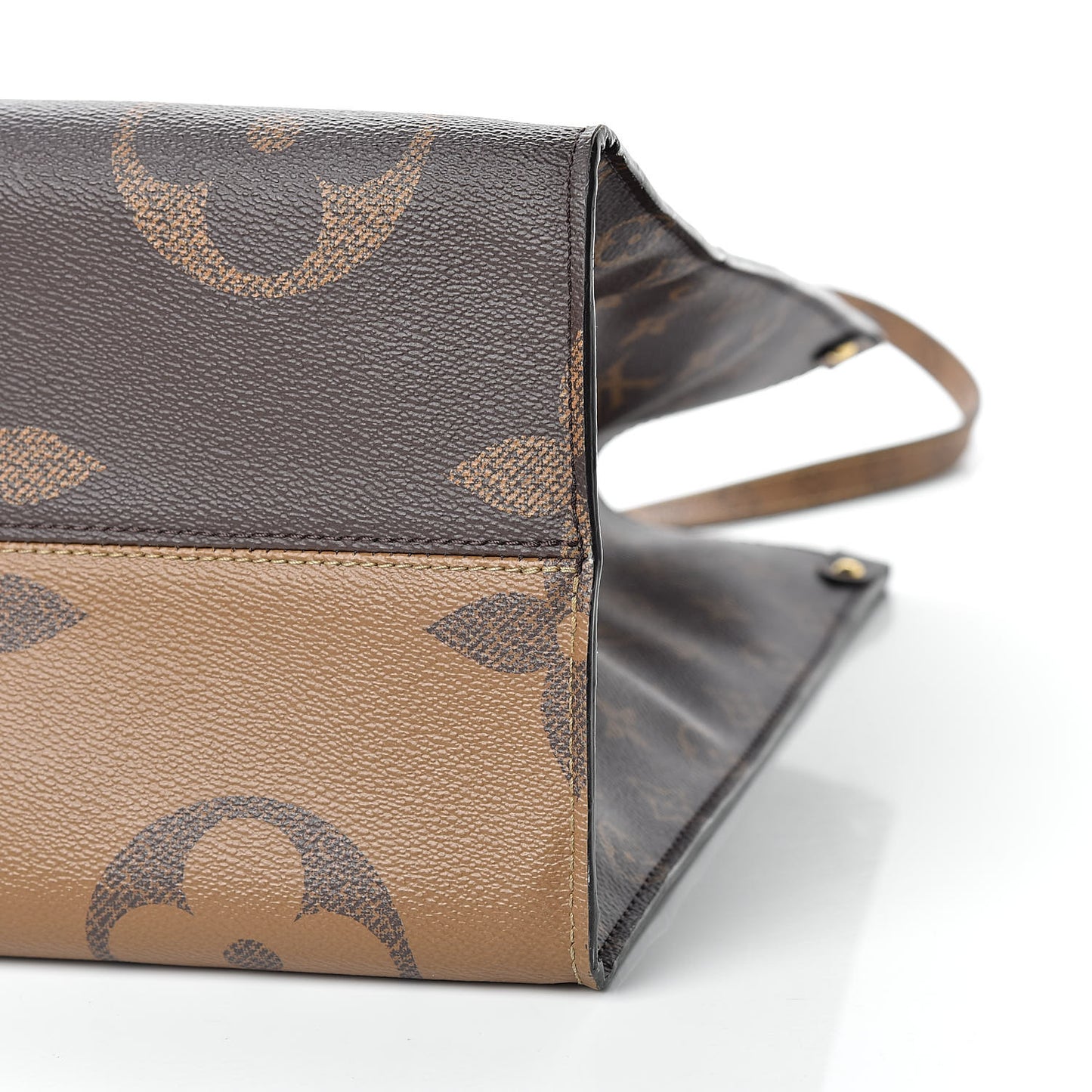 Reverse Monogram Giant Onthego GM