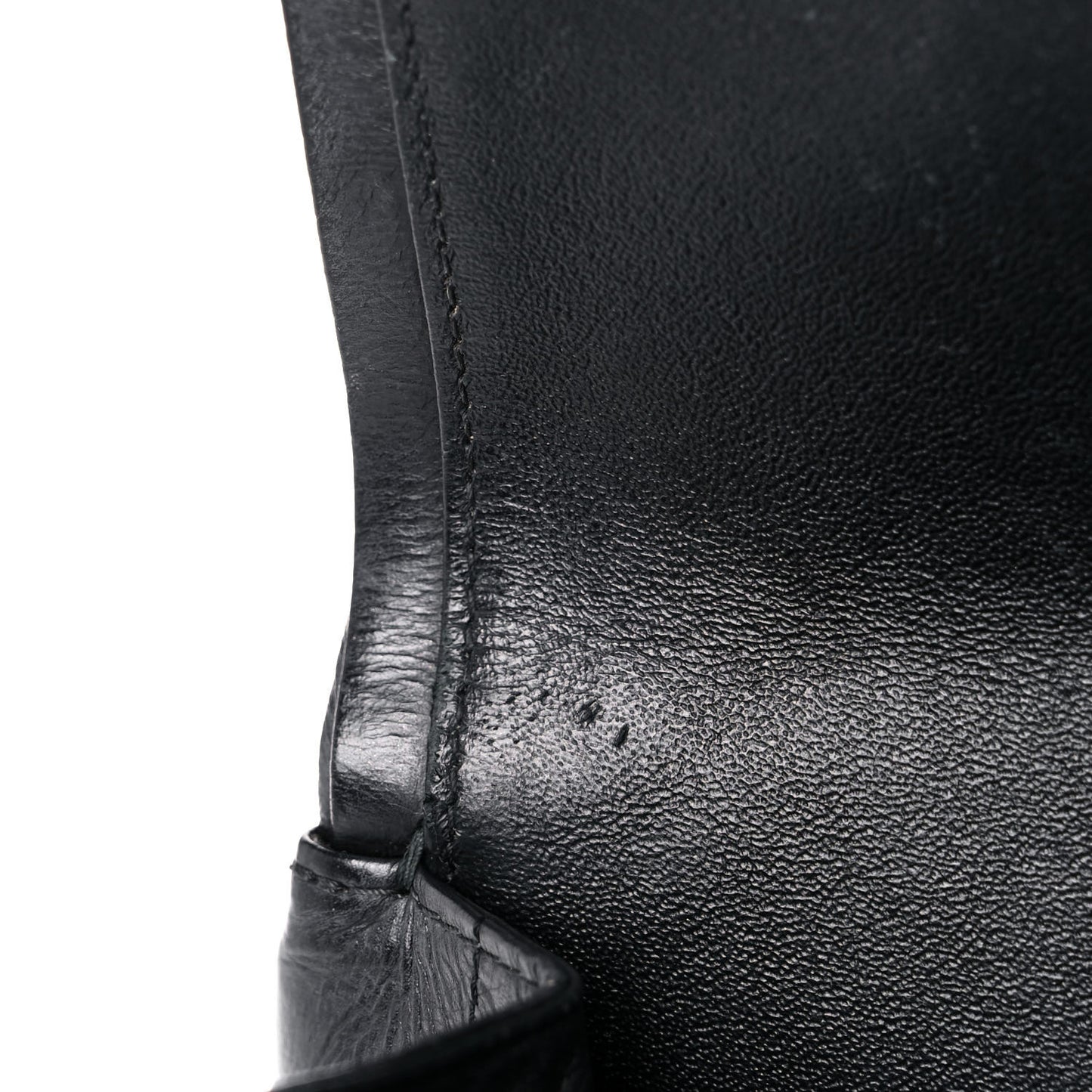 Aged Calfskin Chevron Quilted 2.55 Reissue 226 So Black