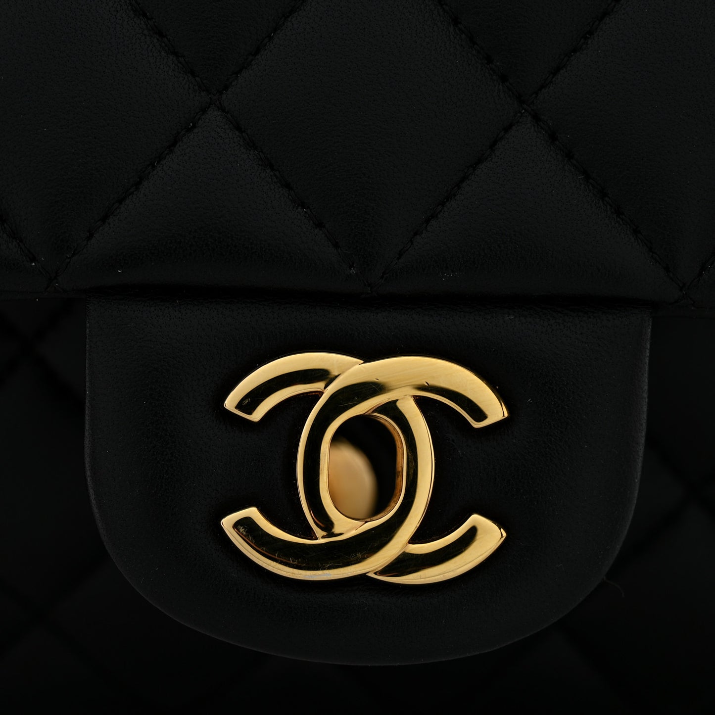 Lambskin Quilted Medium Double Flap Black