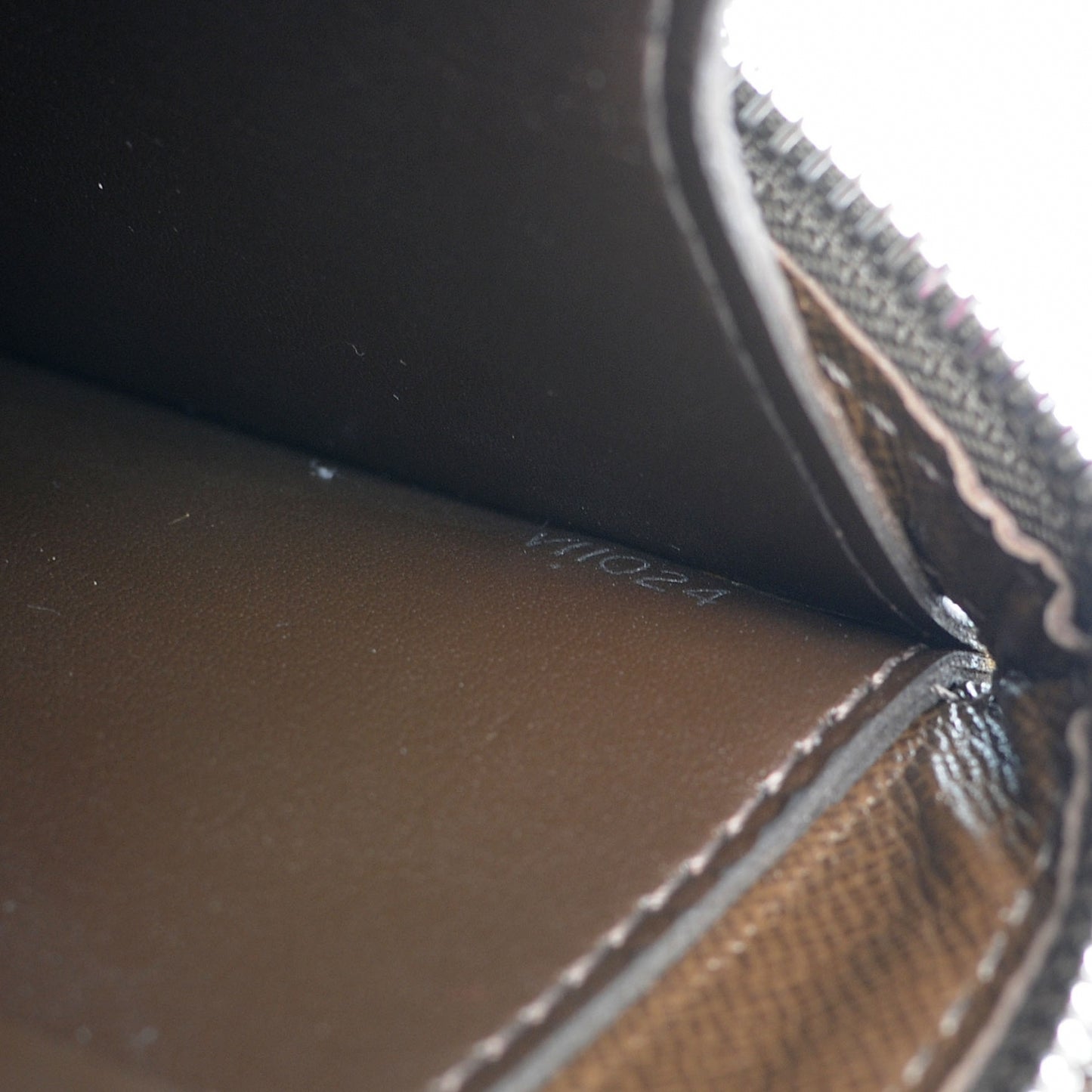 Taiga Lozan Briefcase Grizzli