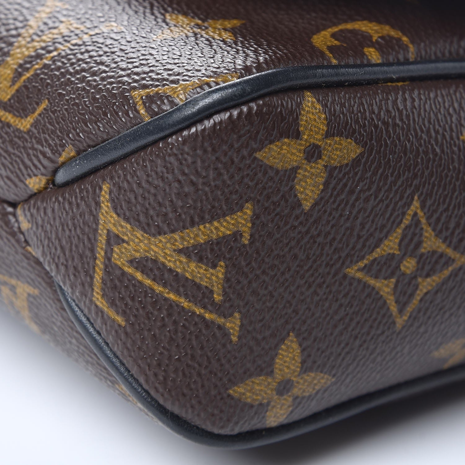 Louis Vuitton Monogram Macassar District PM 9 of 11
