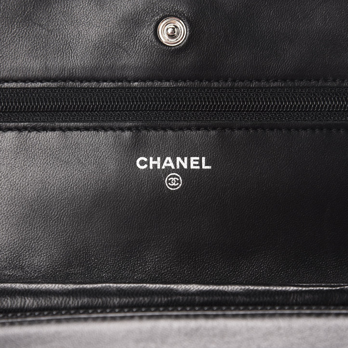 Lambskin Quilted Wallet On Chain WOC Black