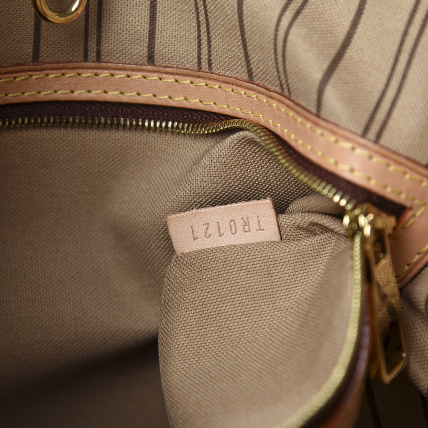 Louis Vuitton Monogram Delightful PM 9 of 10
