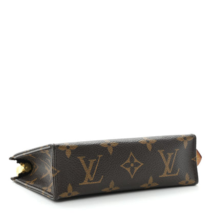 Louis Vuitton Monogram Toiletry Pouch 15 4 of 9